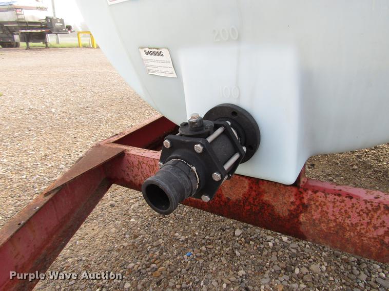 image for item DD4315 Fertilizer nurse tank trailer