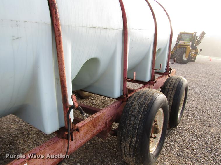 image for item DD4315 Fertilizer nurse tank trailer