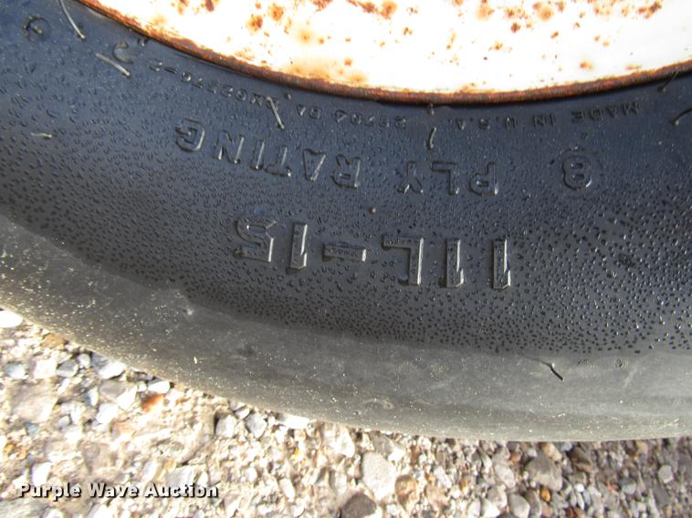 image for item DD4315 Fertilizer nurse tank trailer