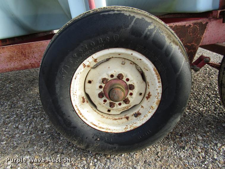 image for item DD4315 Fertilizer nurse tank trailer