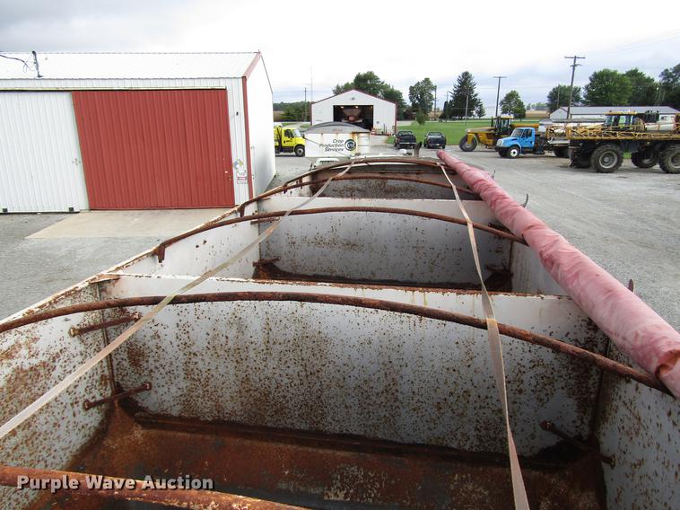 image for item DD4387 2005 B-B tender trailer