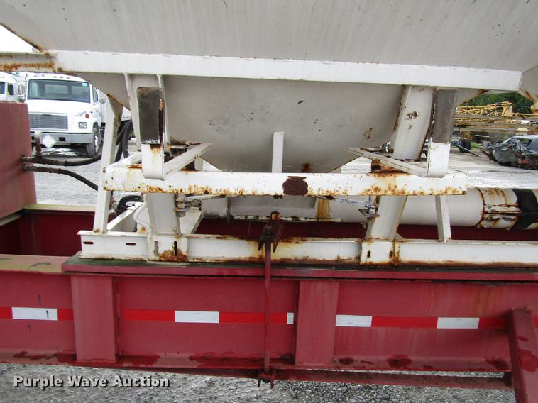 image for item DD4387 2005 B-B tender trailer