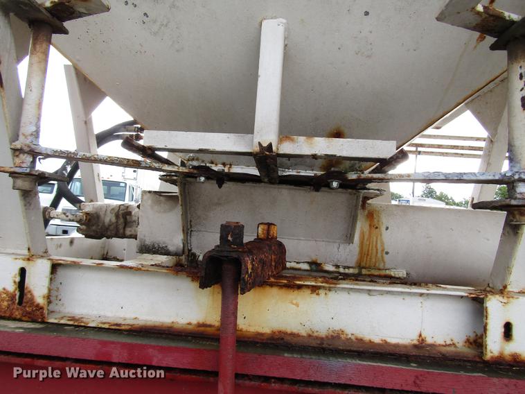 image for item DD4387 2005 B-B tender trailer