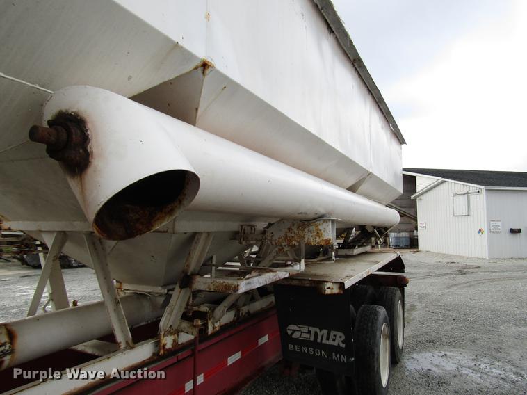 image for item DD4387 2005 B-B tender trailer