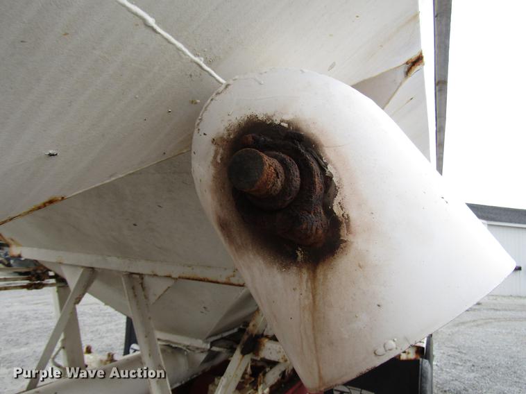 image for item DD4387 2005 B-B tender trailer