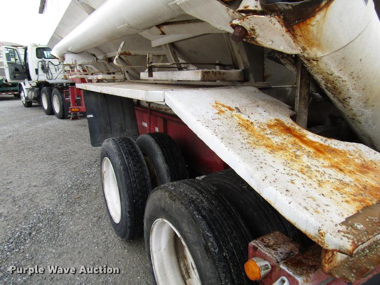 image for item DD4387 2005 B-B tender trailer