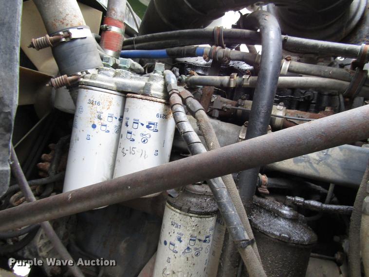 image for item DD4389 1995 Mack CH613 fertilizer tender truck