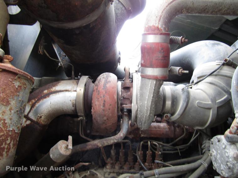 image for item DD4389 1995 Mack CH613 fertilizer tender truck