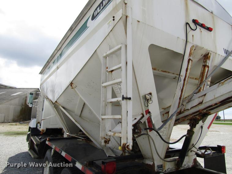 image for item DD4389 1995 Mack CH613 fertilizer tender truck