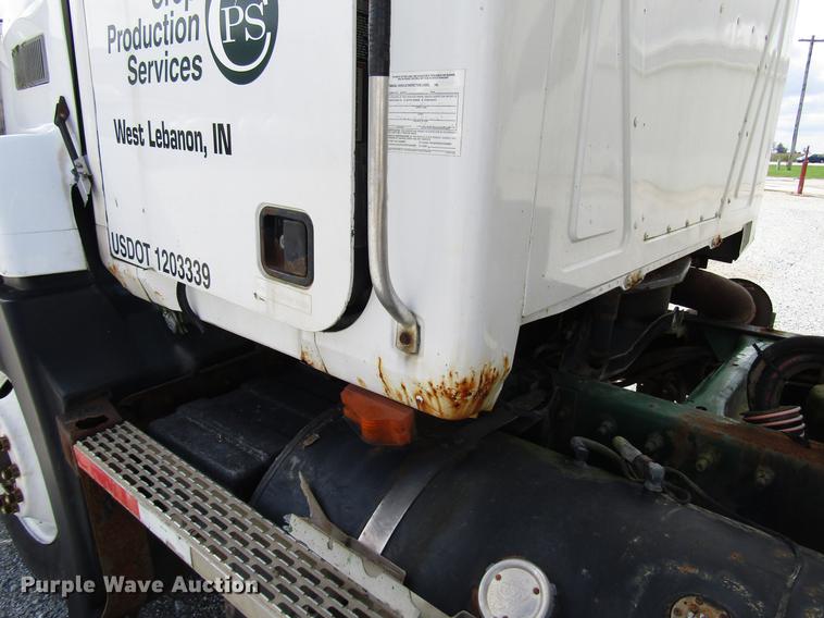 image for item DD4389 1995 Mack CH613 fertilizer tender truck