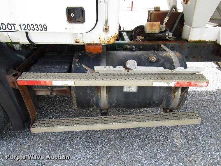 image for item DD4389 1995 Mack CH613 fertilizer tender truck