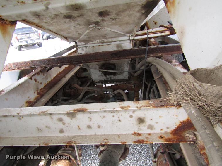 image for item DD4389 1995 Mack CH613 fertilizer tender truck