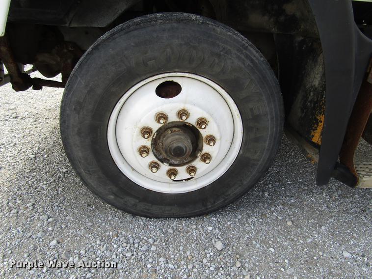 image for item DD4389 1995 Mack CH613 fertilizer tender truck