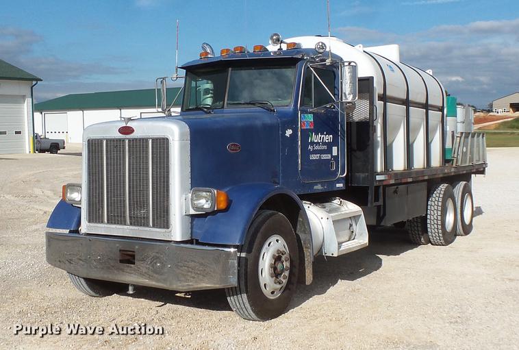 image for item FT9862 1993 Peterbilt 378 flatbed truck