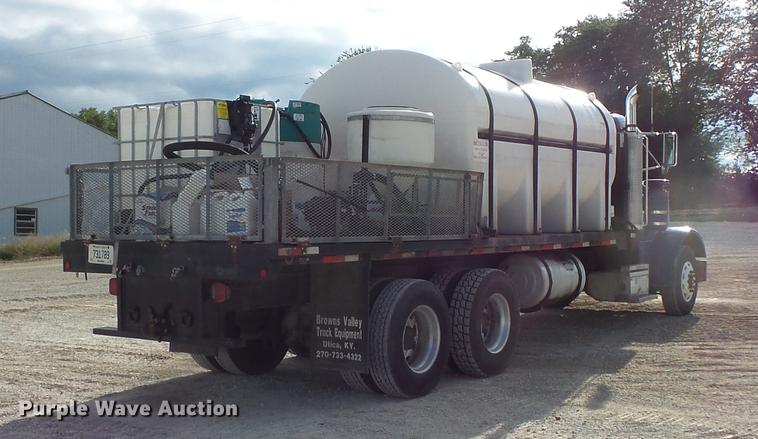 image for item FT9862 1993 Peterbilt 378 flatbed truck