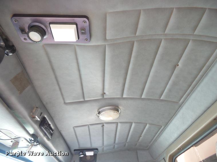 image for item FT9862 1993 Peterbilt 378 flatbed truck