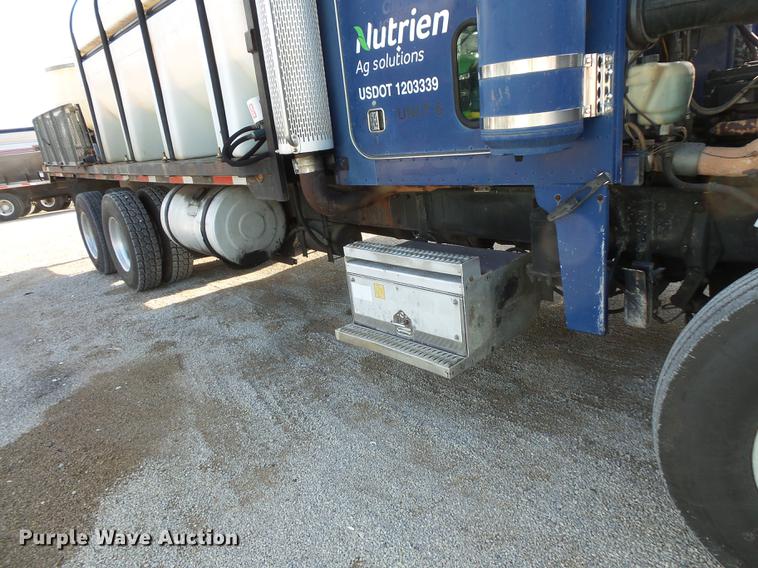 image for item FT9862 1993 Peterbilt 378 flatbed truck