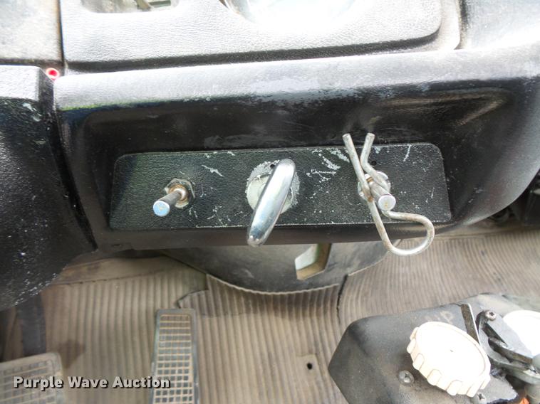 image for item FT9868 1984 Ford 8000 flatbed truck