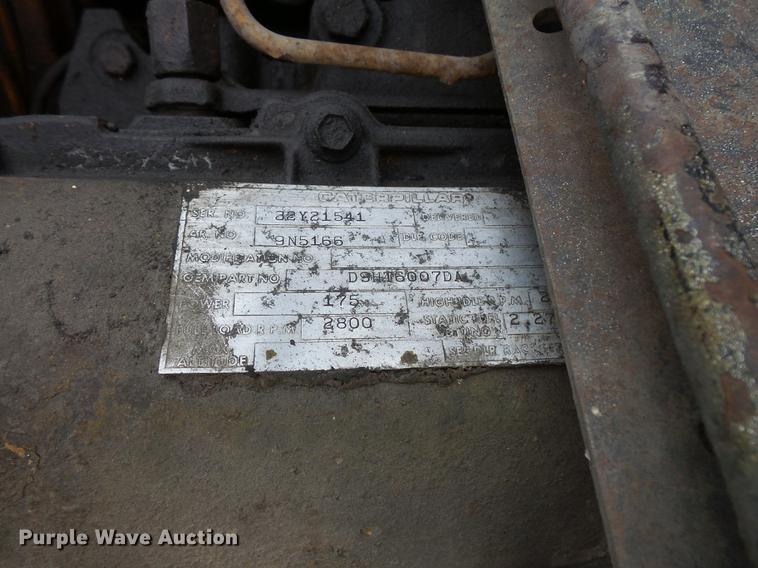 image for item FT9868 1984 Ford 8000 flatbed truck