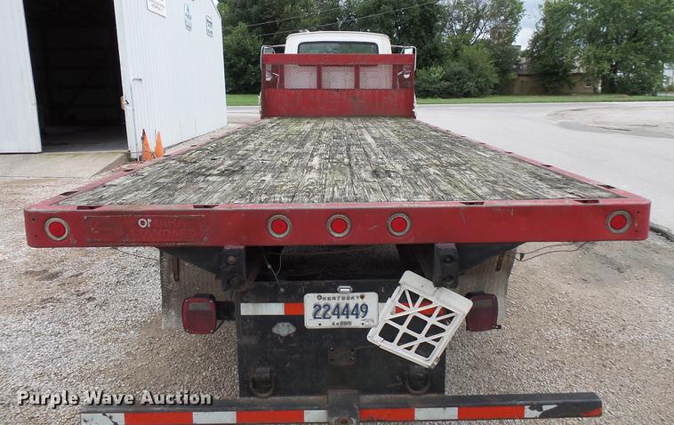 image for item FT9868 1984 Ford 8000 flatbed truck