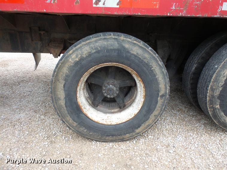 image for item FT9868 1984 Ford 8000 flatbed truck