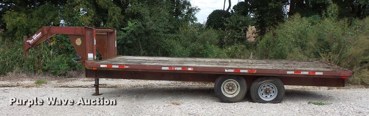 image for item FT9893 1993 Hayes utility trailer