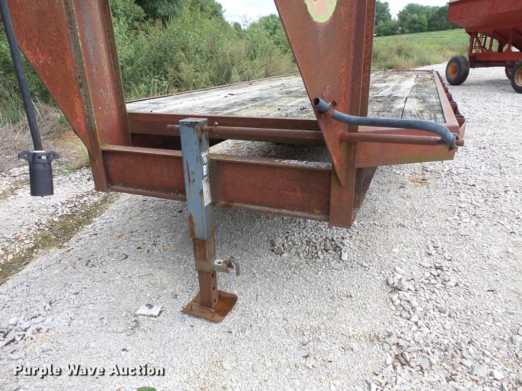 image for item FT9893 1993 Hayes utility trailer