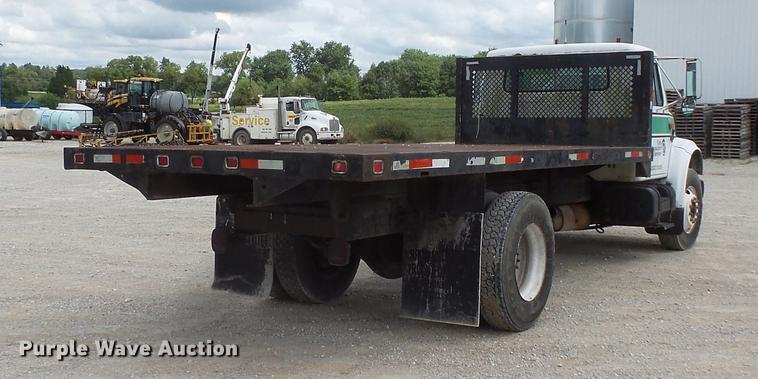 image for item FT9894 1991 International 4900 dump flatbed truck