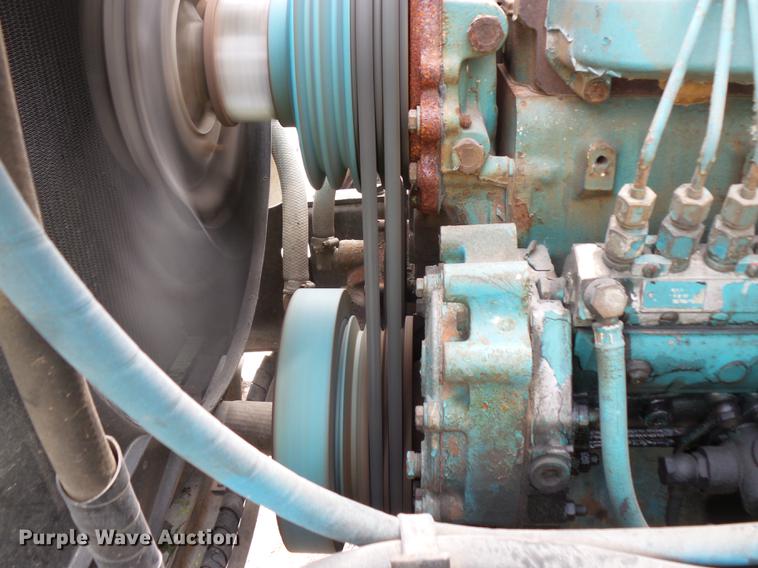 image for item FT9894 1991 International 4900 dump flatbed truck