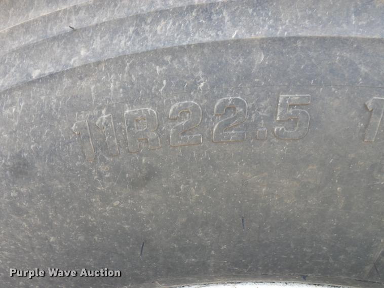 image for item FT9894 1991 International 4900 dump flatbed truck