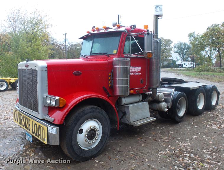 image for item DA3586 1989 Peterbilt 379 semi truck
