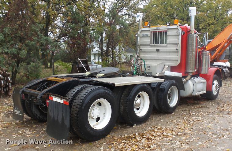 image for item DA3586 1989 Peterbilt 379 semi truck