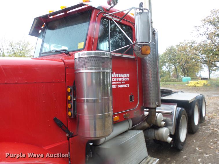 image for item DA3586 1989 Peterbilt 379 semi truck