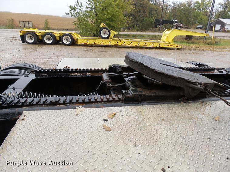 image for item DA3586 1989 Peterbilt 379 semi truck