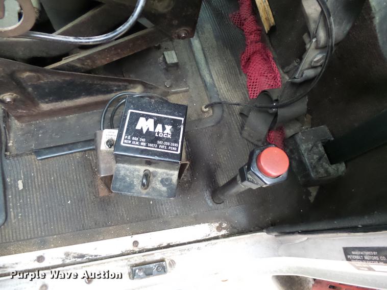 image for item DA3586 1989 Peterbilt 379 semi truck