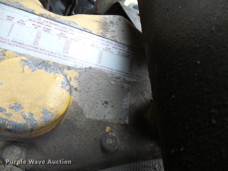 image for item DA3586 1989 Peterbilt 379 semi truck