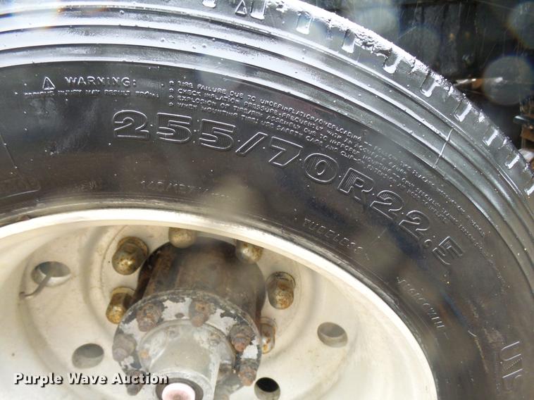 image for item DA3586 1989 Peterbilt 379 semi truck