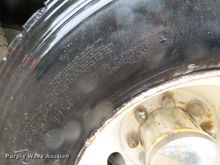 image for item DA3586 1989 Peterbilt 379 semi truck