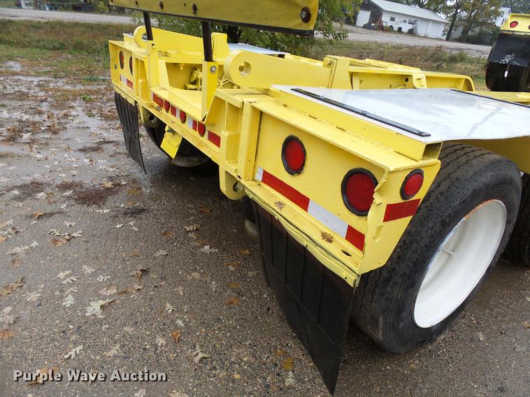 image for item DA3587 1995 Entyre lowboy equipment trailer