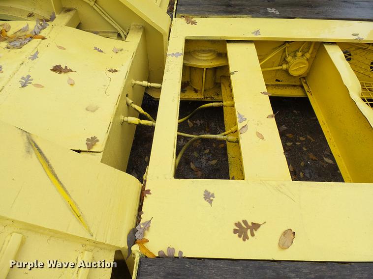 image for item DA3587 1995 Entyre lowboy equipment trailer