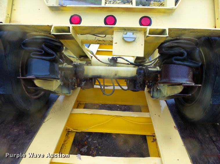 image for item DA3587 1995 Entyre lowboy equipment trailer