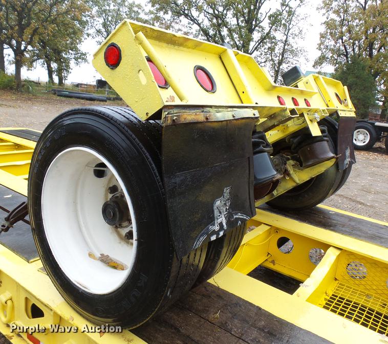 image for item DA3587 1995 Entyre lowboy equipment trailer
