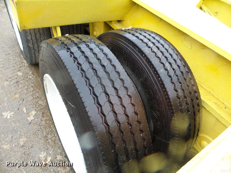 image for item DA3587 1995 Entyre lowboy equipment trailer