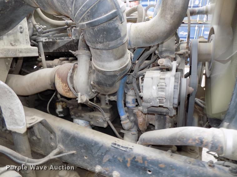 image for item DB8511 2001 Freightliner FL112 semi truck