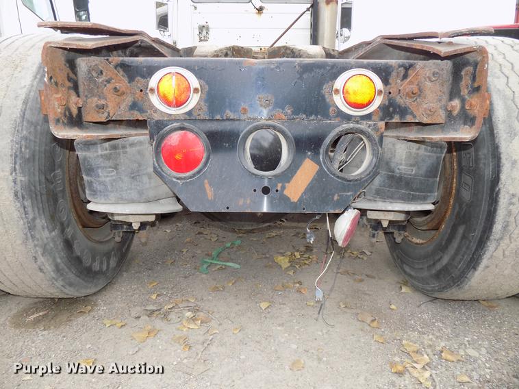 image for item DB8511 2001 Freightliner FL112 semi truck