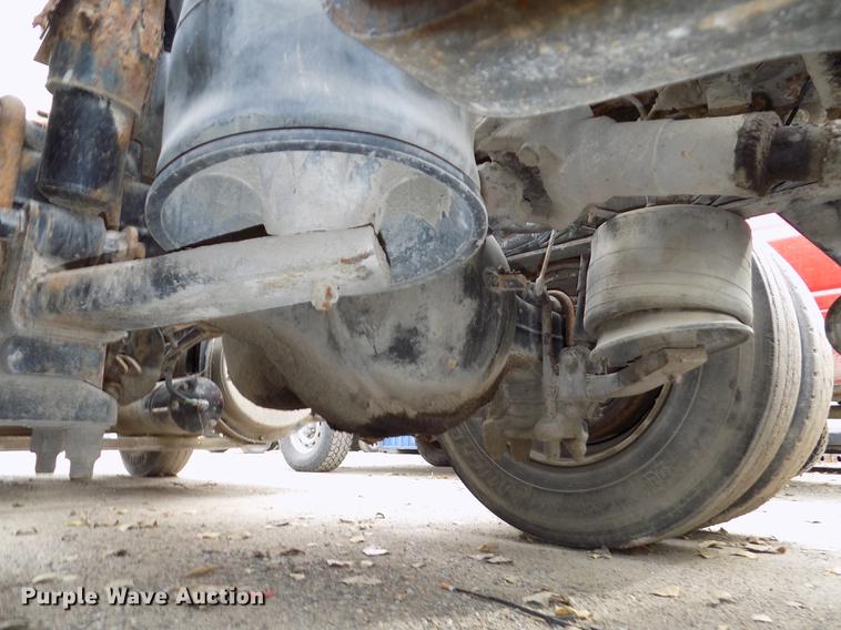 image for item DB8511 2001 Freightliner FL112 semi truck