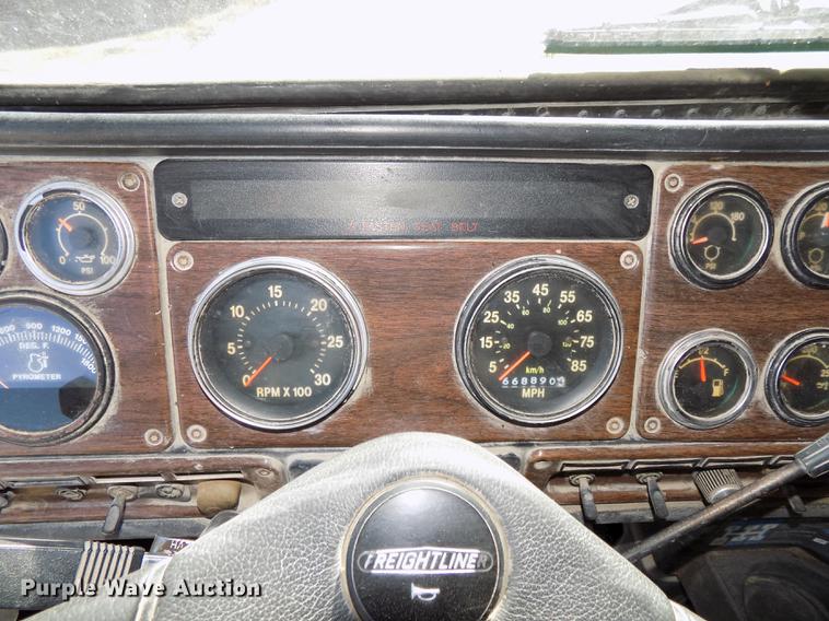 image for item DB8523 1991 Freightliner FLD120 semi truck