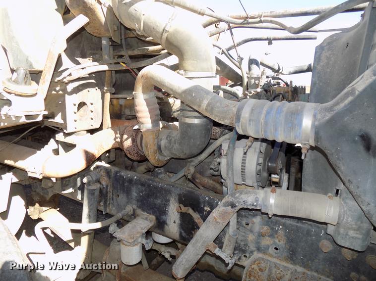 image for item DB8523 1991 Freightliner FLD120 semi truck