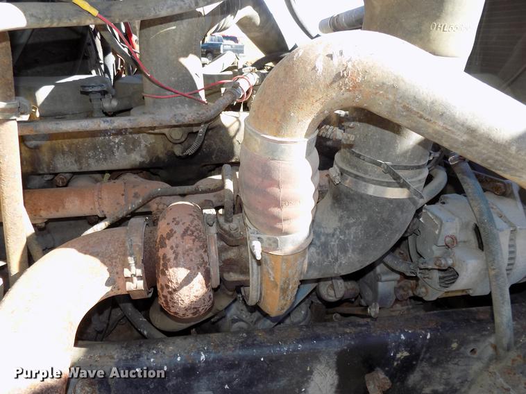 image for item DB8523 1991 Freightliner FLD120 semi truck