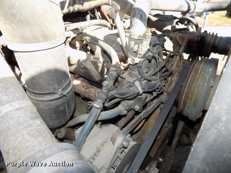 image for item DB8523 1991 Freightliner FLD120 semi truck